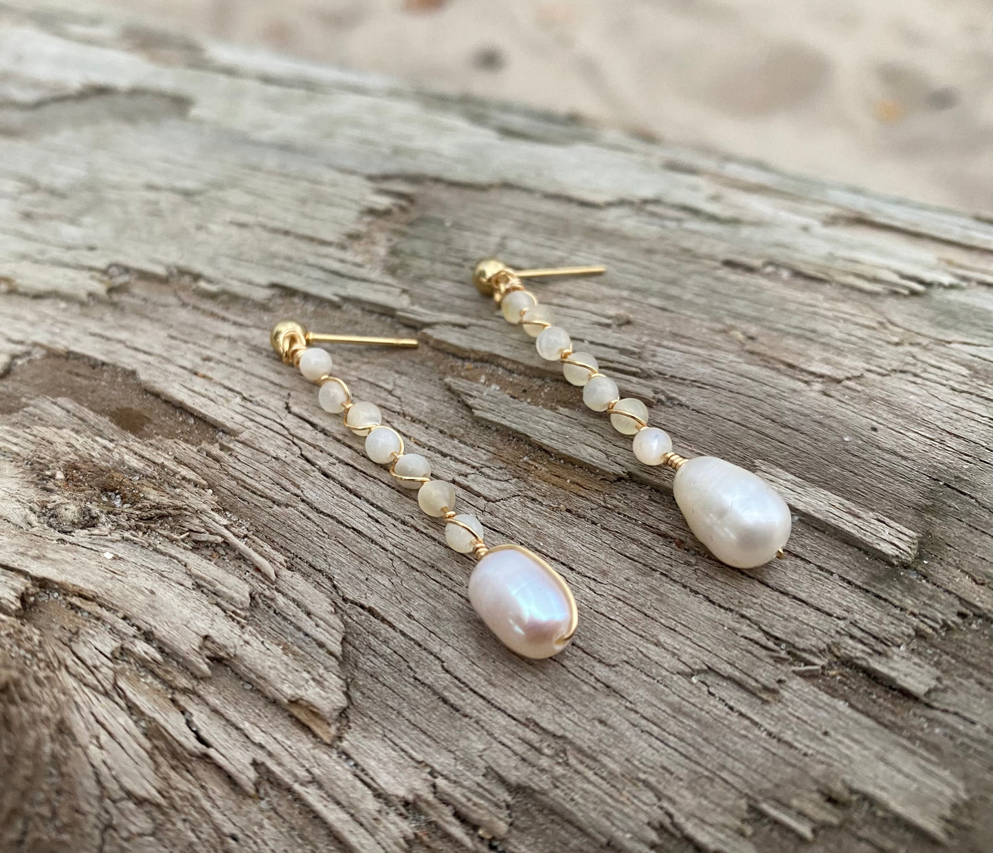 Pearl Dreams: Freshwater Pearl and Shell Bead Earrings