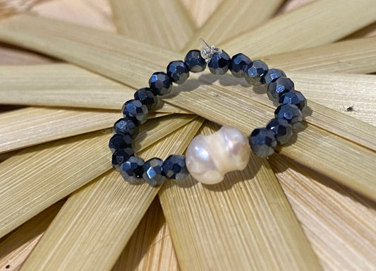 Midnight Pearl Ring
